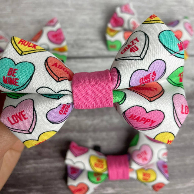 dog bow tie, love hearts design, retro dog accessories, handmade dog bow tie, stylish dog collar accessories, Valentine’s dog bow tie, cotton dog bow tie